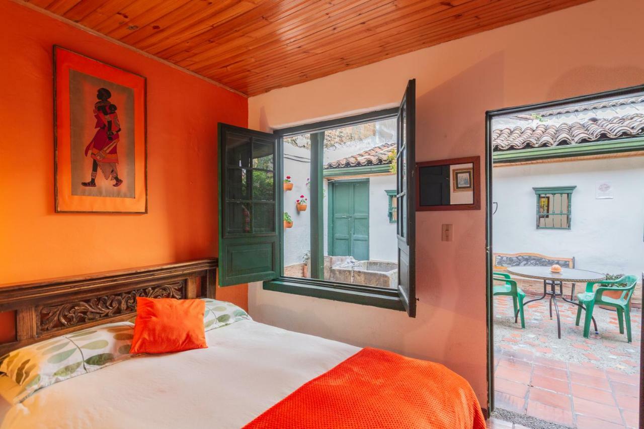 Hostal Sue Candelaria ボゴタ エクステリア 写真